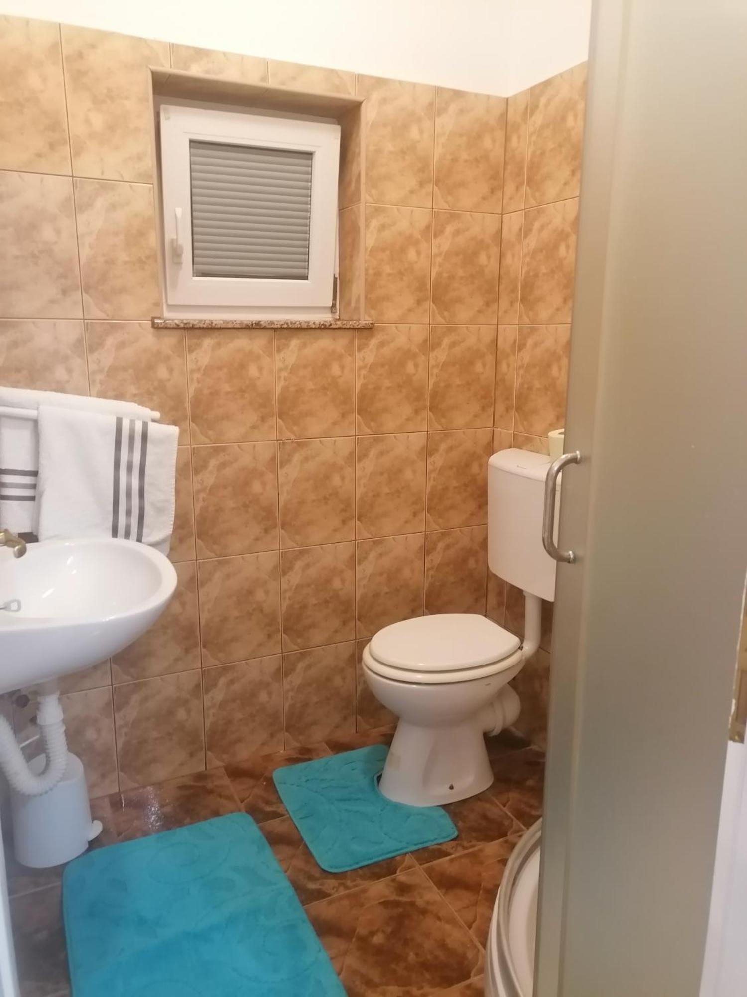 Apartmani Ivana Senj Senj  Rum bild